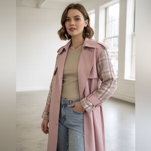 Chic Pink Trench Coat with Plaid Sleeves